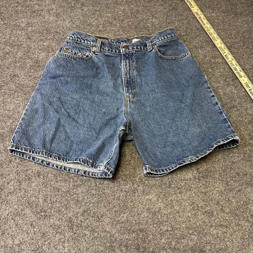Levi's Shorts Womens Size 16 Blue 551 Relaxed Fit Denim High Waisted USA Cotton